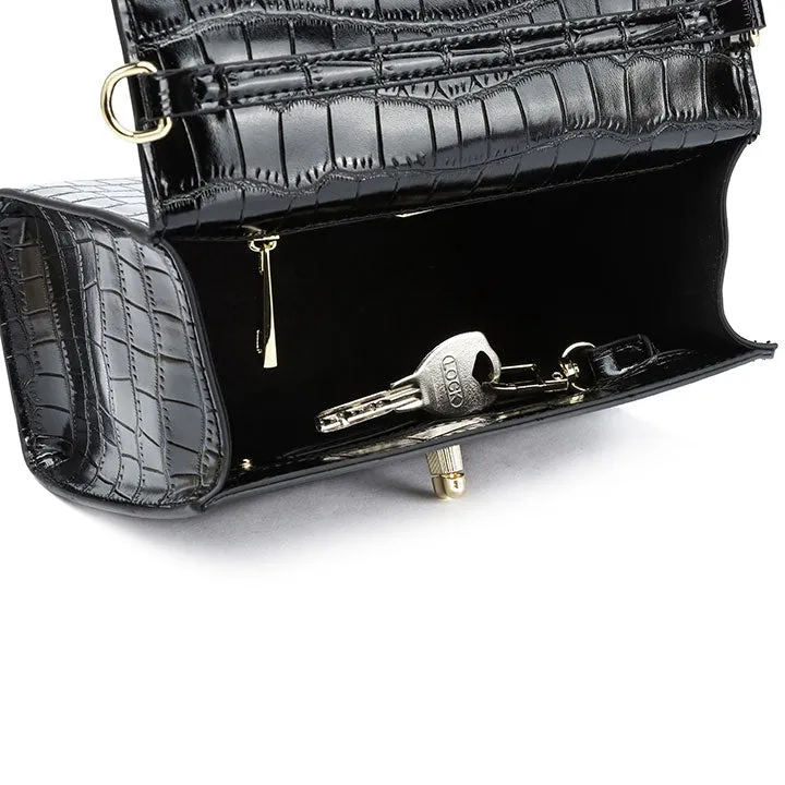 Classy yet Casual Handbag BD 109