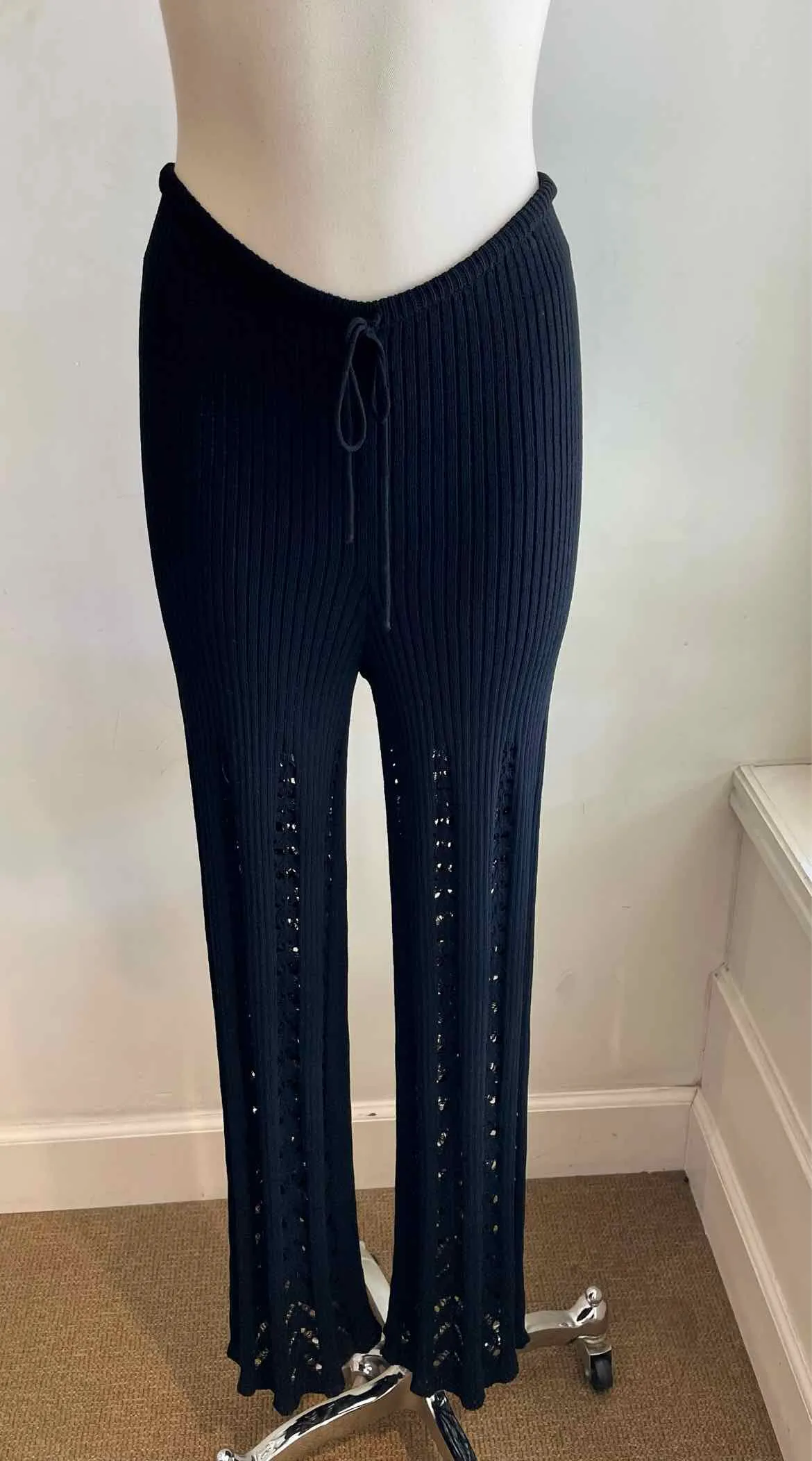 FENDI Size 8 Black Knit Ribbed Pants