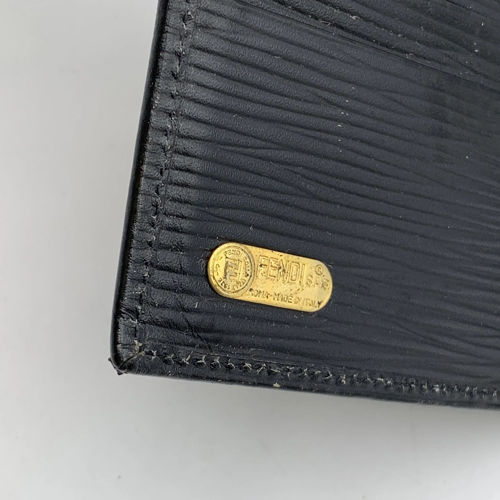 Fendi Vintage Black Epi Leather Bifold Wallet Coin Purse