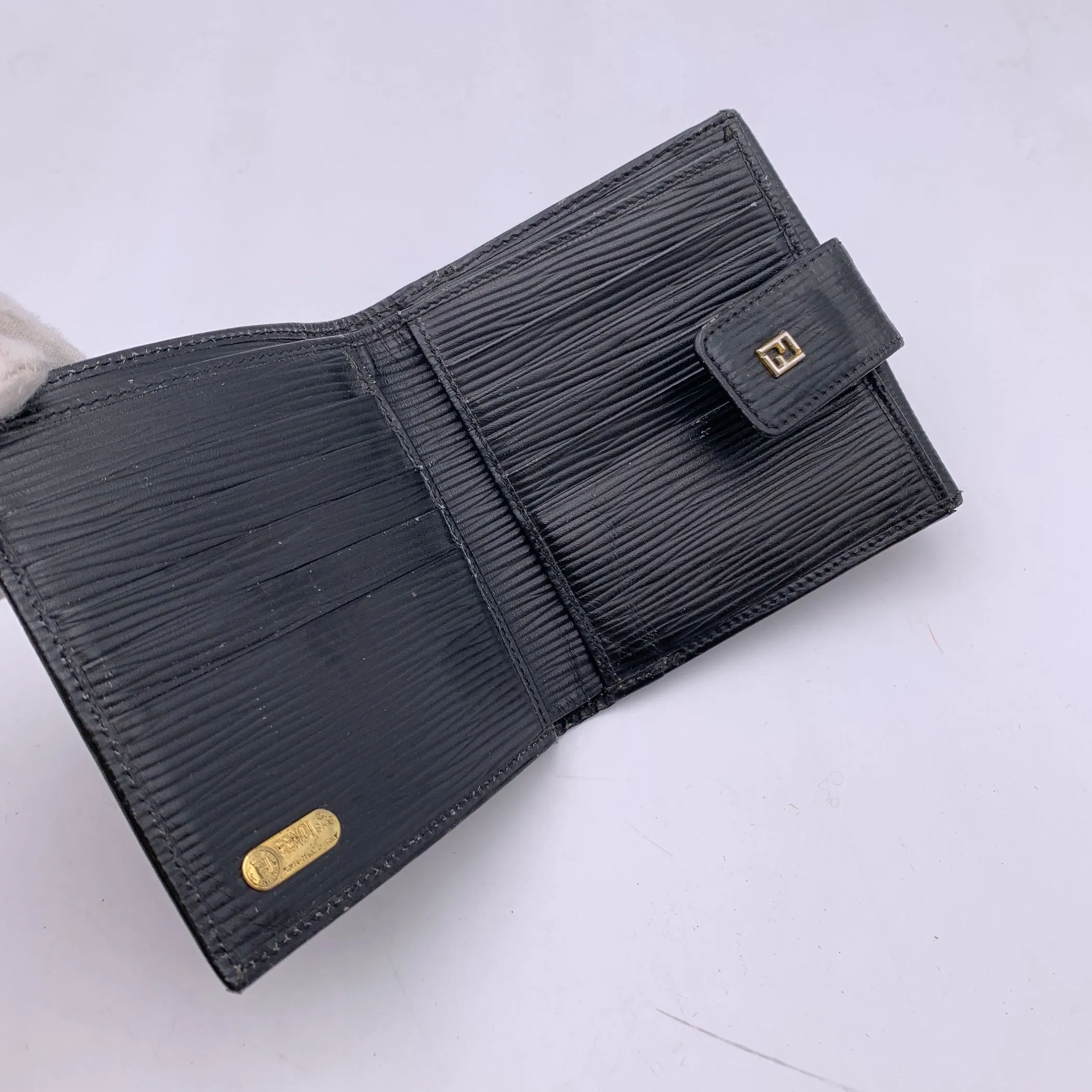 Fendi Vintage Black Epi Leather Bifold Wallet Coin Purse