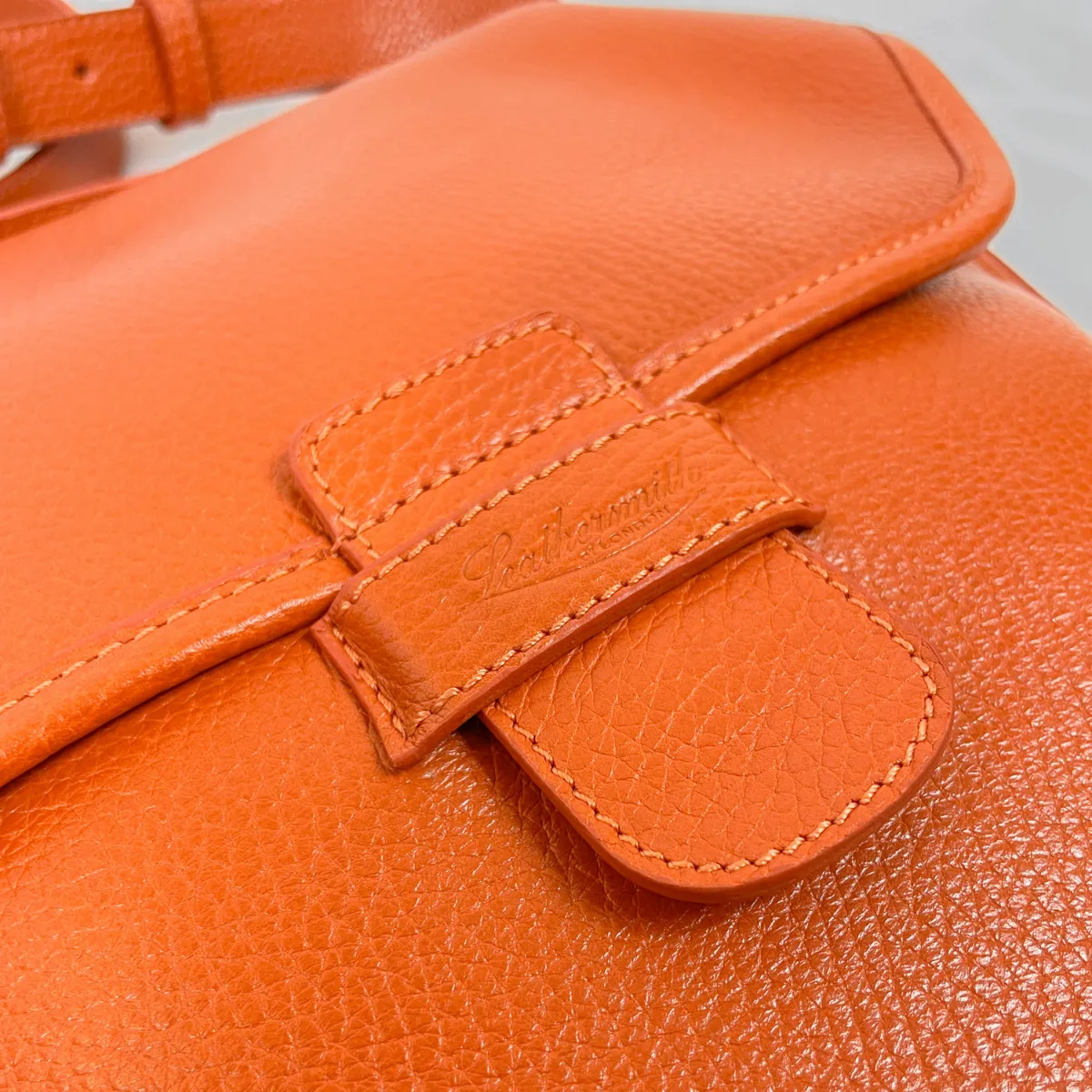 LEATHER CROSS BODY BAG ORANGE